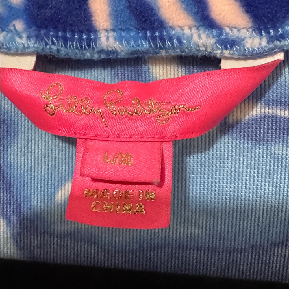 Lilly Pulitzer robe - Picture 4 of 9